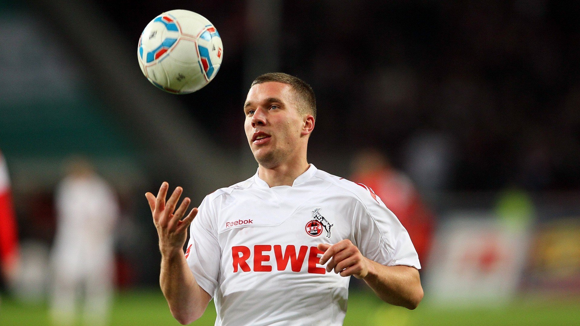 开云体育全站-《英雄联盟》青训营：电竞新星的摇篮与残酷竞争，英雄联盟 青训